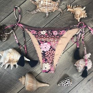 NWOT Spell & the Gypsy |Cloud Dancer Bikini Bottom